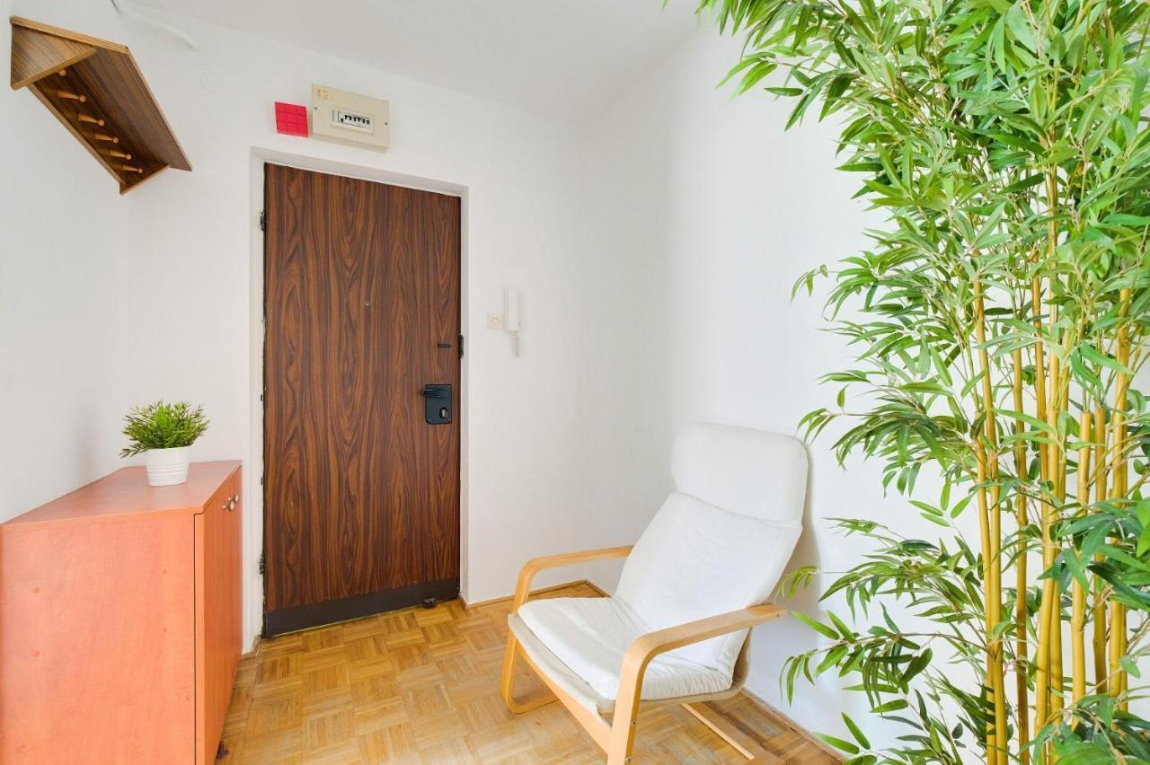 2 Bedroom Apartment In Green Location Varsovia Exterior foto